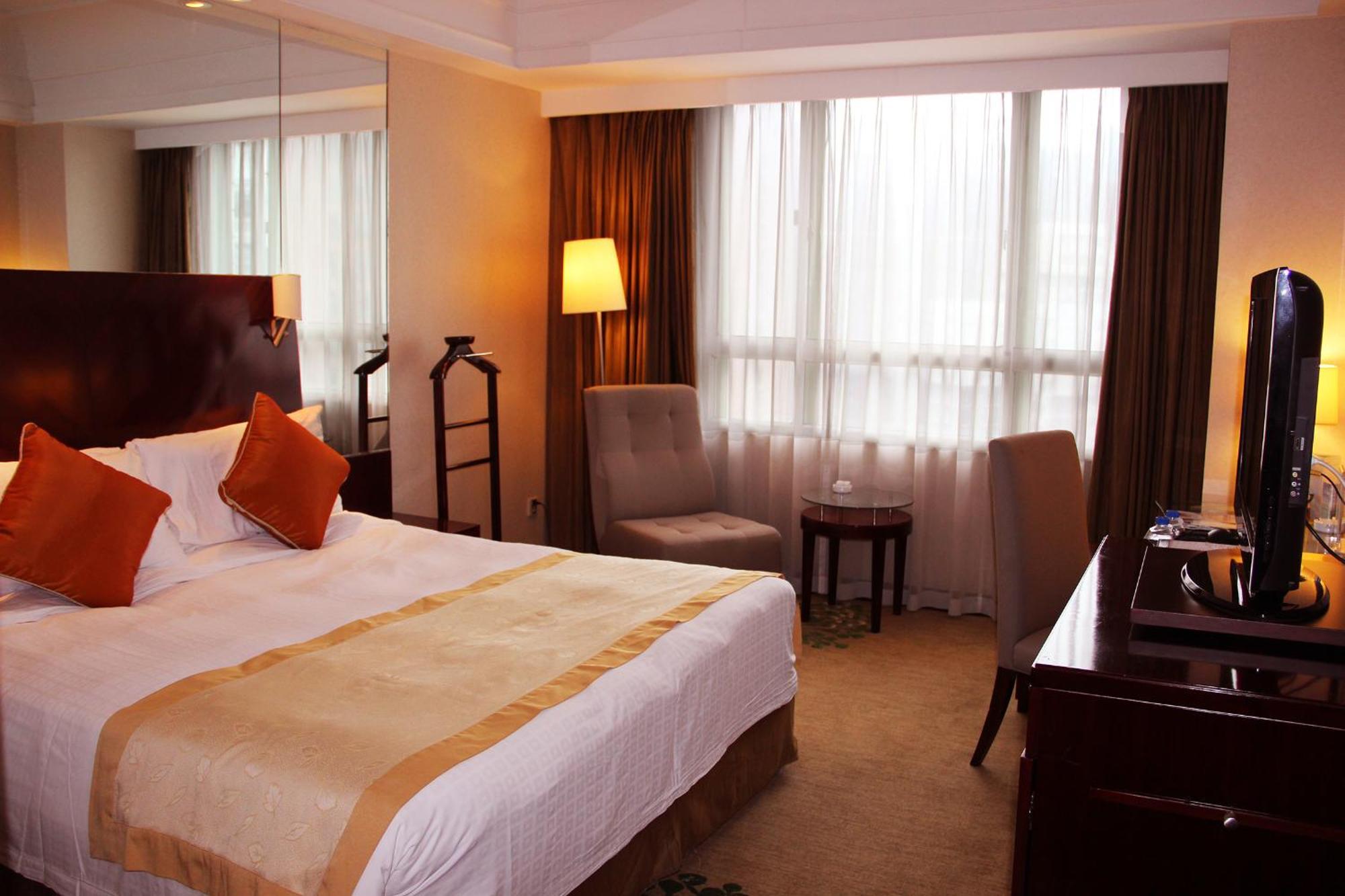 Superior Queen Room
