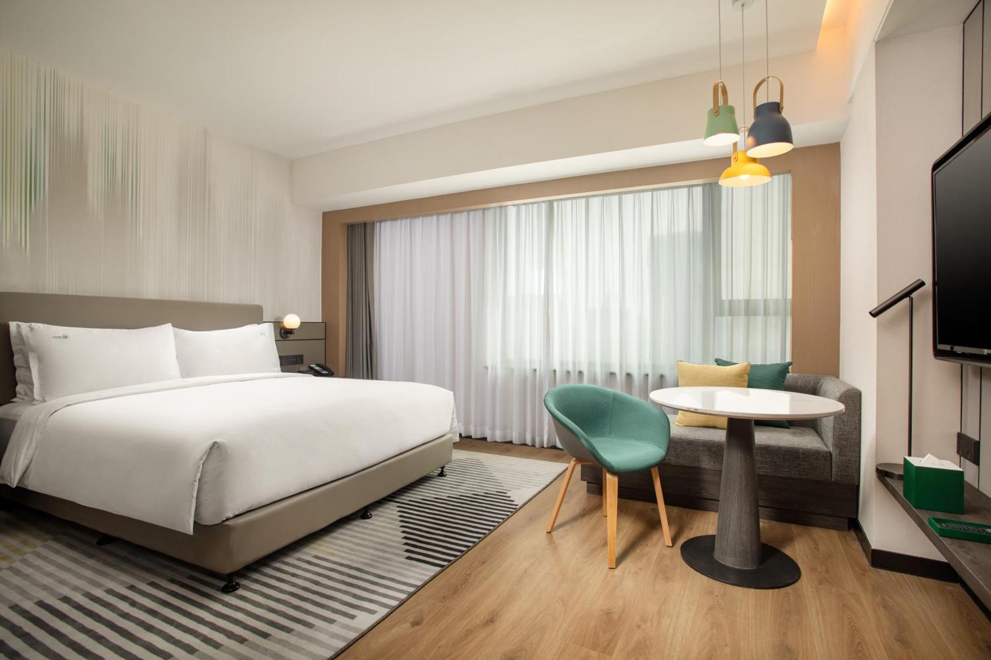Standard King Room
