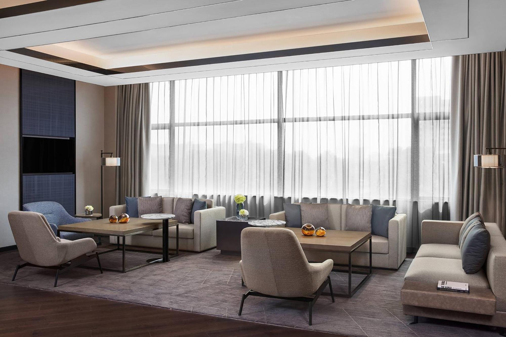 Executive King Room