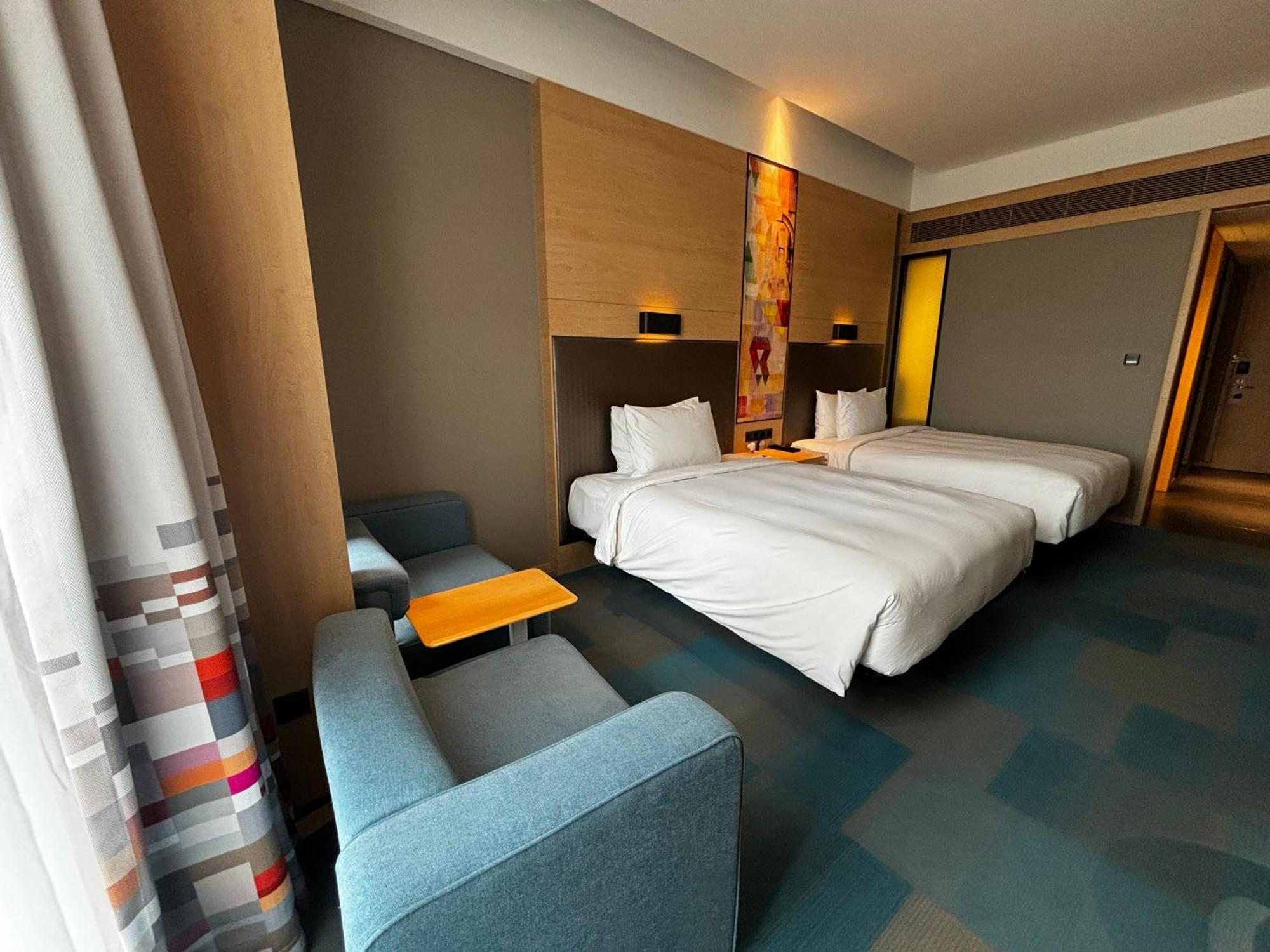 Double Room Two Double Beds High floor