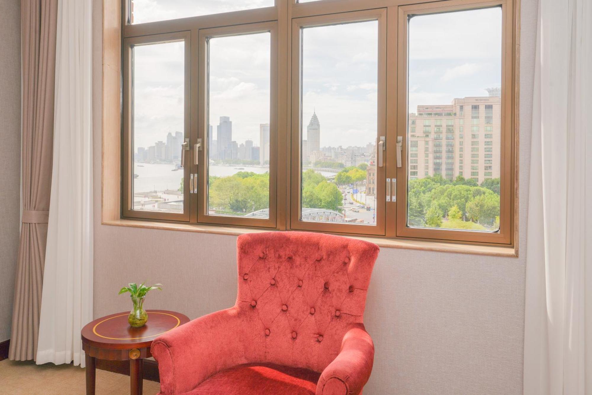 Bund View Classic Queen Room