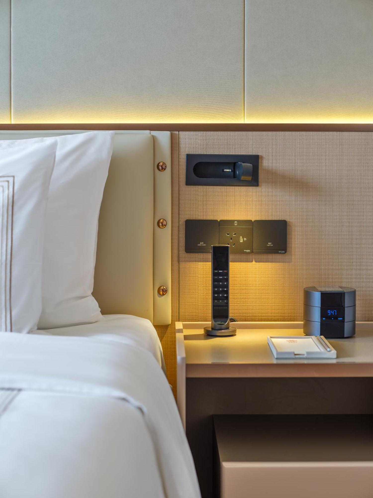 Superior king-size bed Room