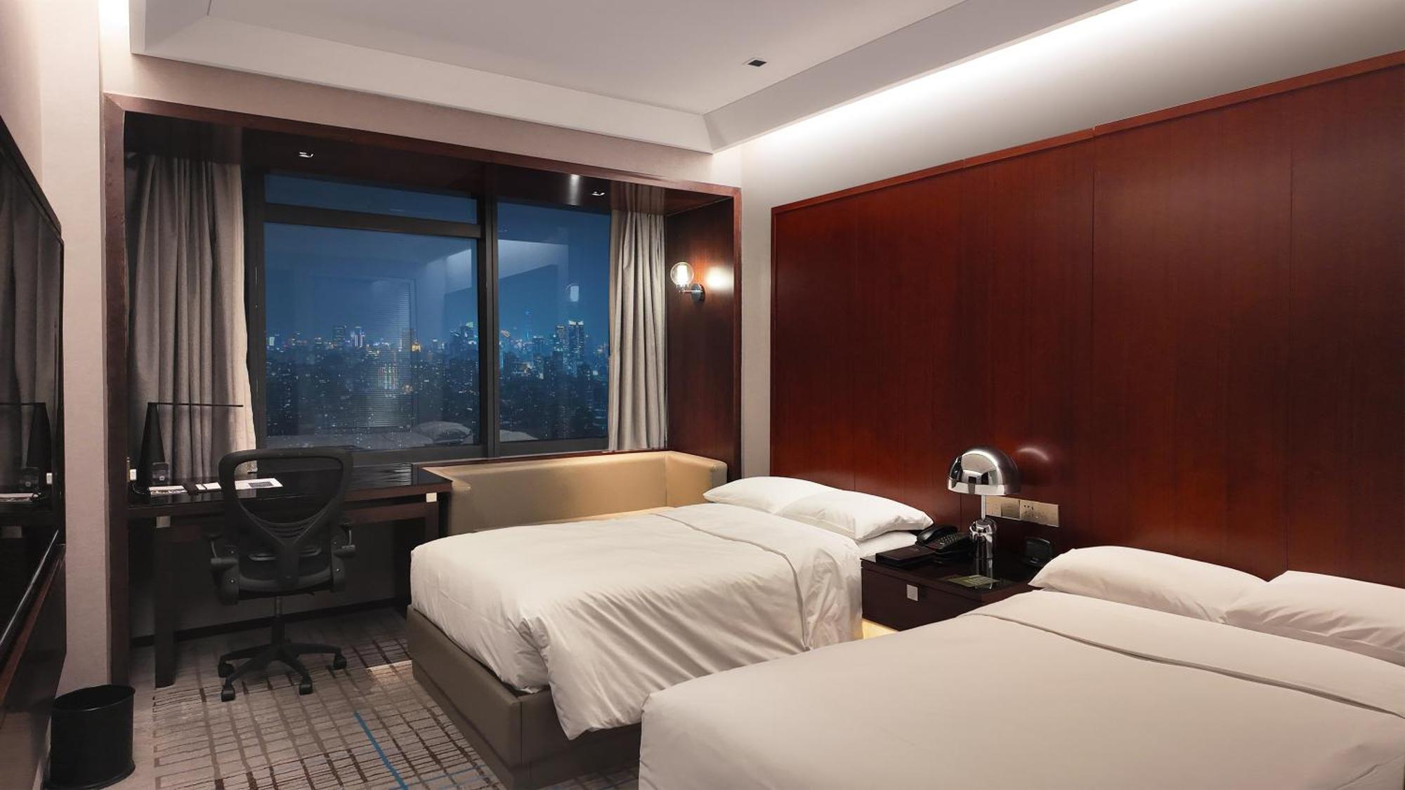 Double Room Urban View