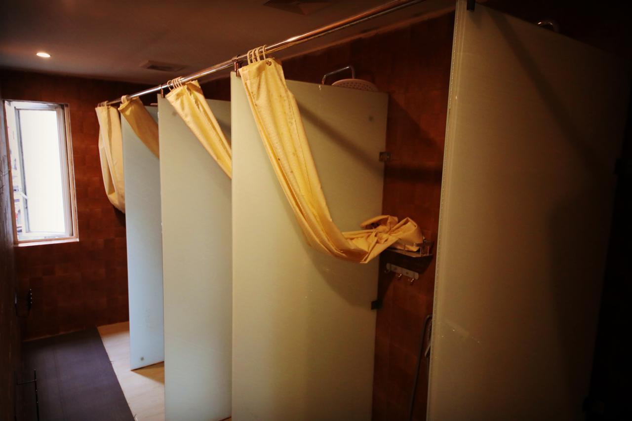 Bed Male Dormitory Room