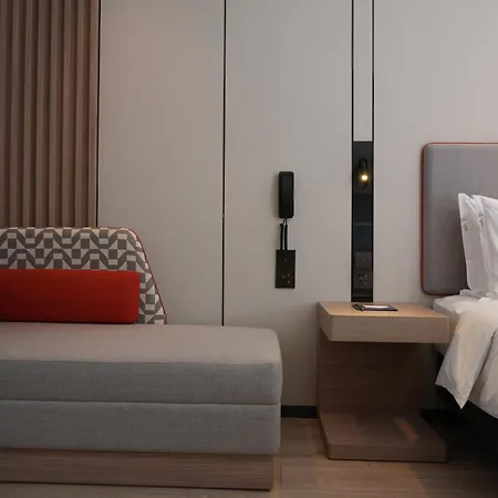 Holiday Inn Express Shanghai Pujiang By Ihg-3