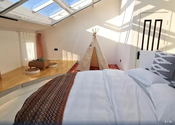 Rustic Charm Inn Shanghái