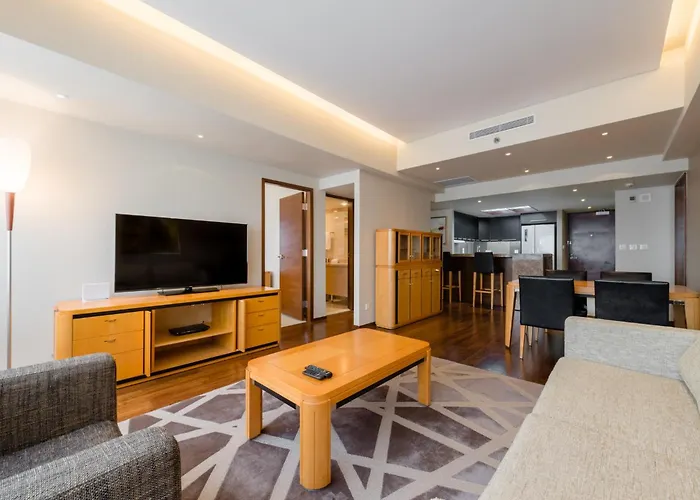 Shanghai Centre Serviced Apartment