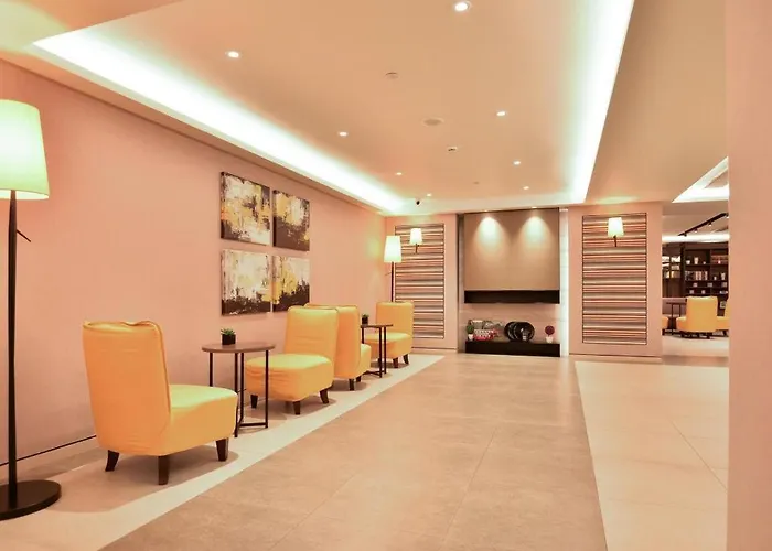 Home Inn Plus Shanghai Xujiahui