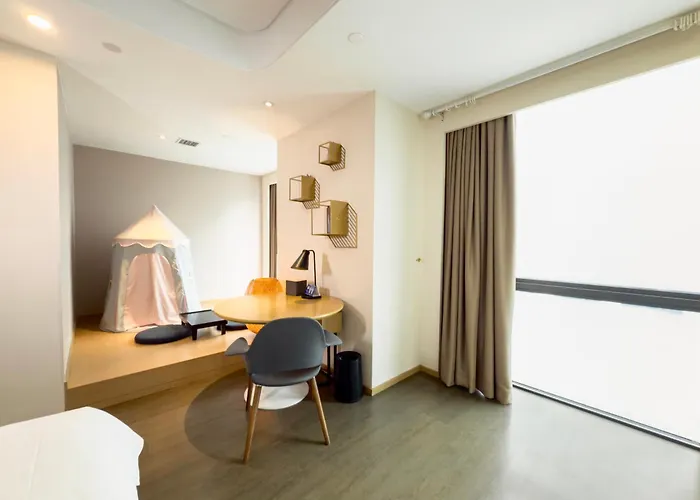 Atour Hotel Shanghai Hongqiao International Exhibition Linkong Park