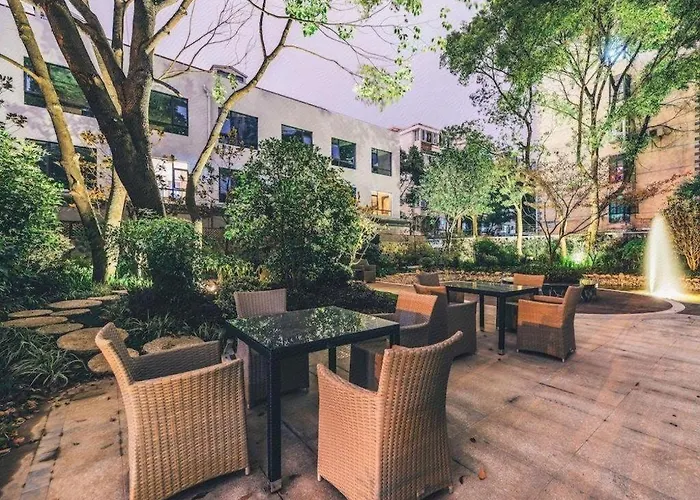 Atour Hotel Shanghai Hongqiao National Exhibition Center Minbei Road