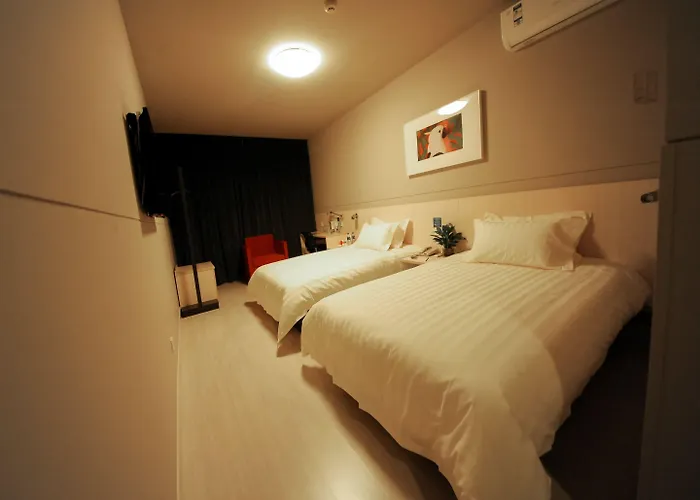 Jinjiang Inn - Shanghai Everbright Convention & Exhibition Center