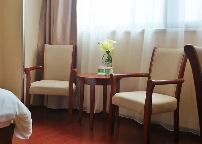 Greentree Inn Shanghai Zhoupu Town Xiupu Road Business Hotel