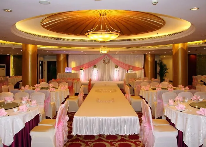 Shanghai New Phoenix Town Hotel