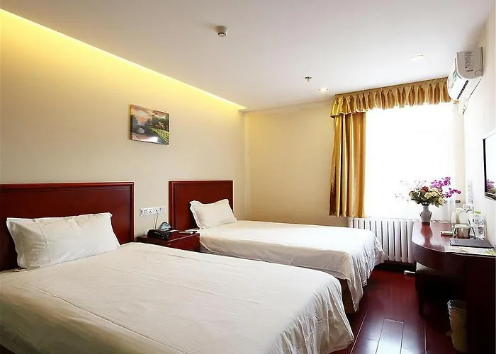 Greentree Inn Shanghai Dongming Road Subway Station Express Hotel