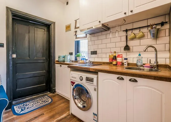 Cozy Apartment Best Location 1200 上海
